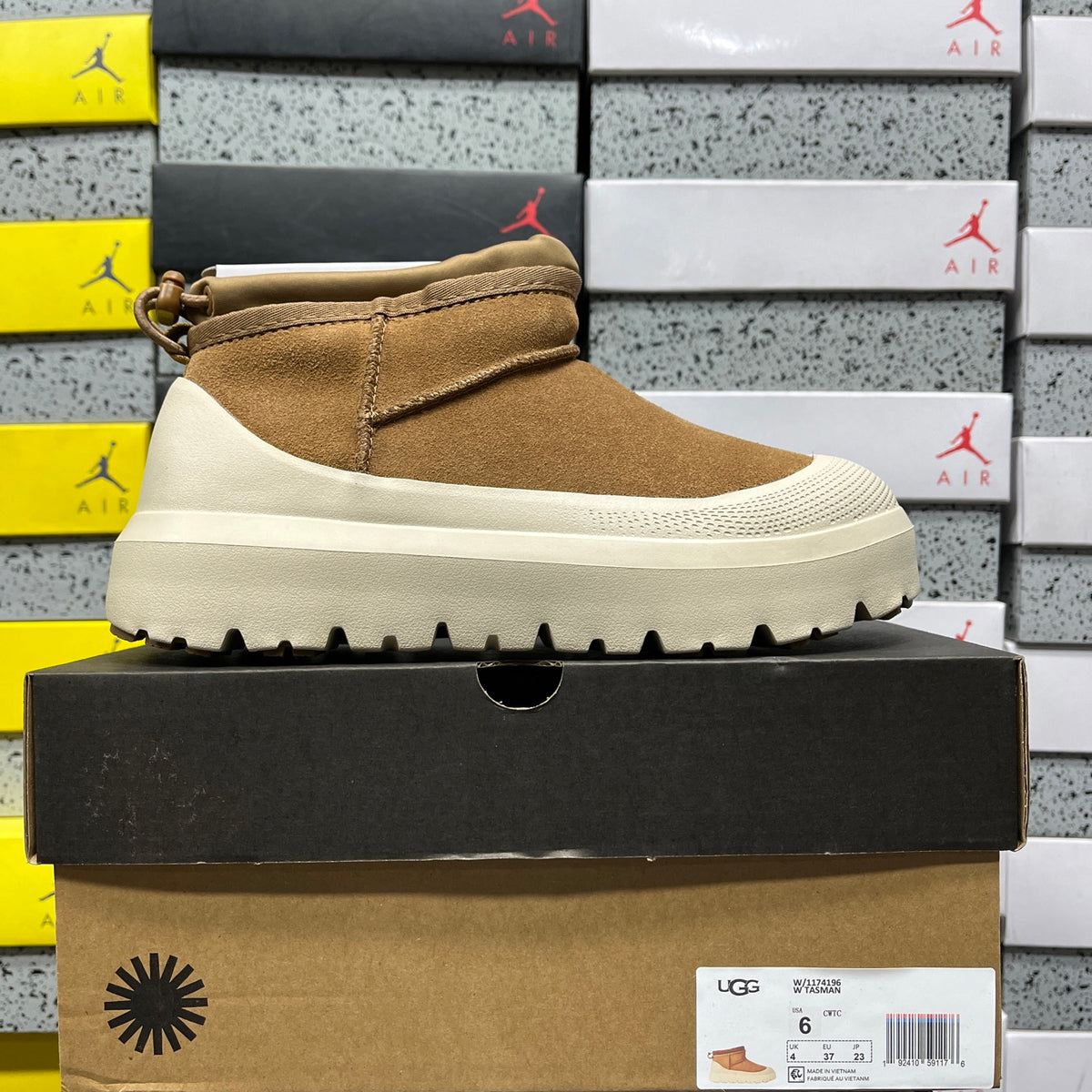 UGG Snow Boots 1114196 | Chestnut | Sizes 35-45