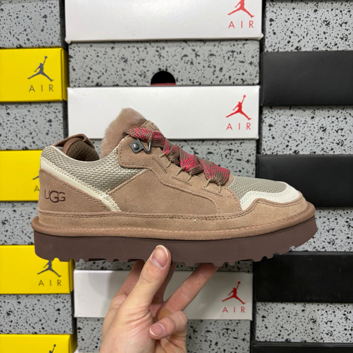 UGG Mele Low Sneaker 4032 | Fawn | EU Sizes 35–44