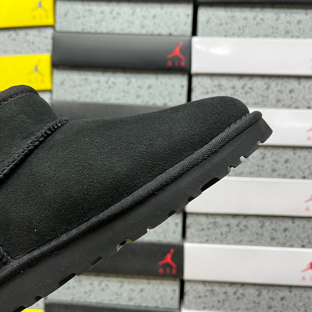 UGG Snow Boots 1116109 | Black | Sizes 35-40