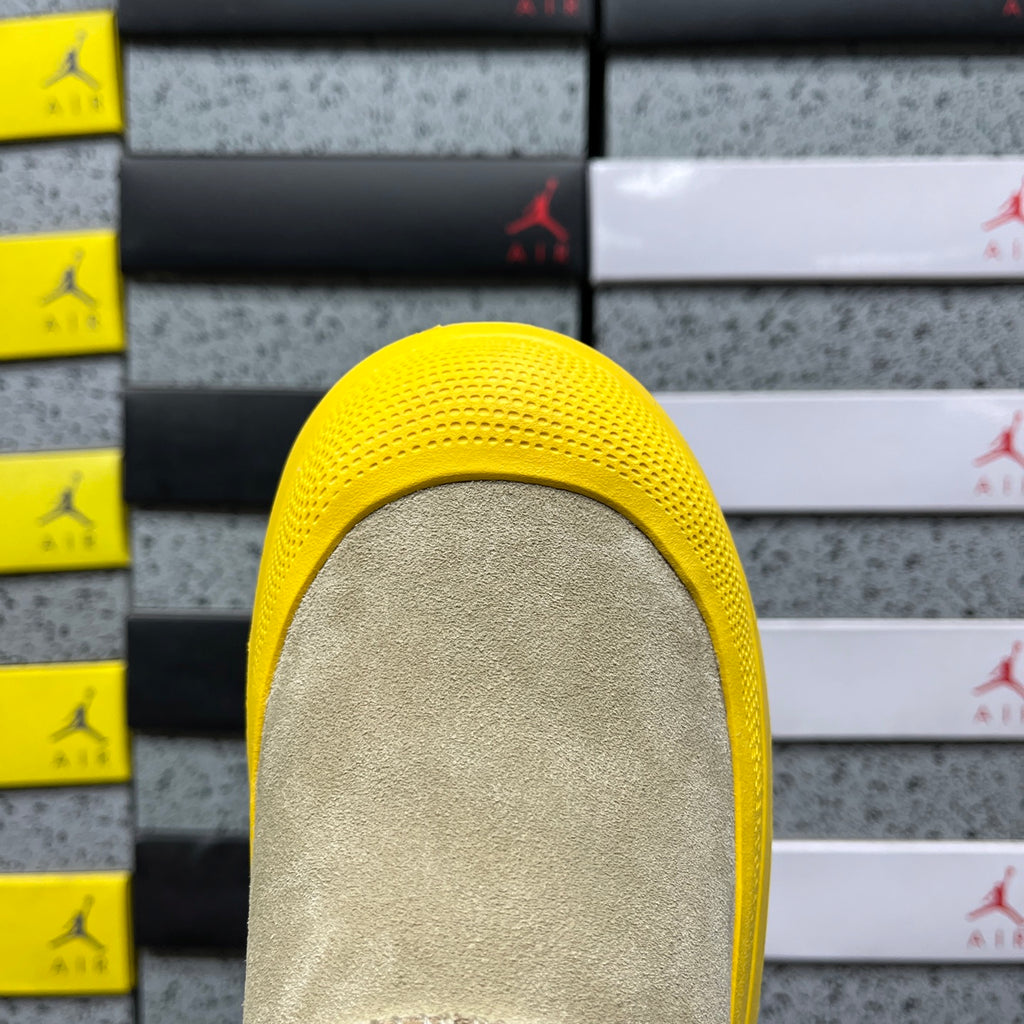 UGG Snow Boots 1114196 | Yellow | Sizes 35-45