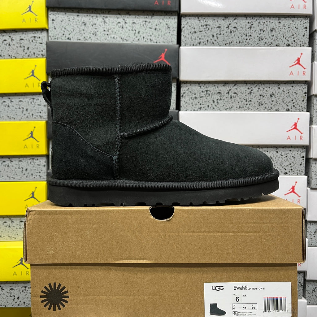 UGG Snow Boots 1016222 | Black | Sizes 35-40