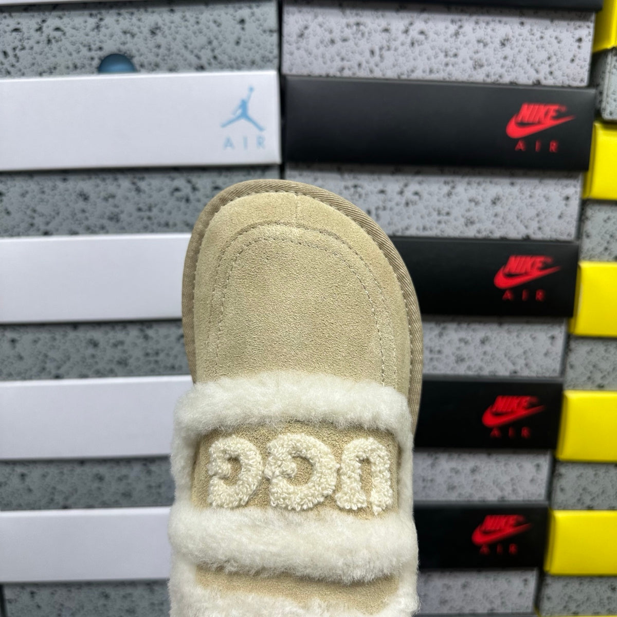 UGG Embroidered Half Slipper 5095 | Sand | EU Sizes 35–40
