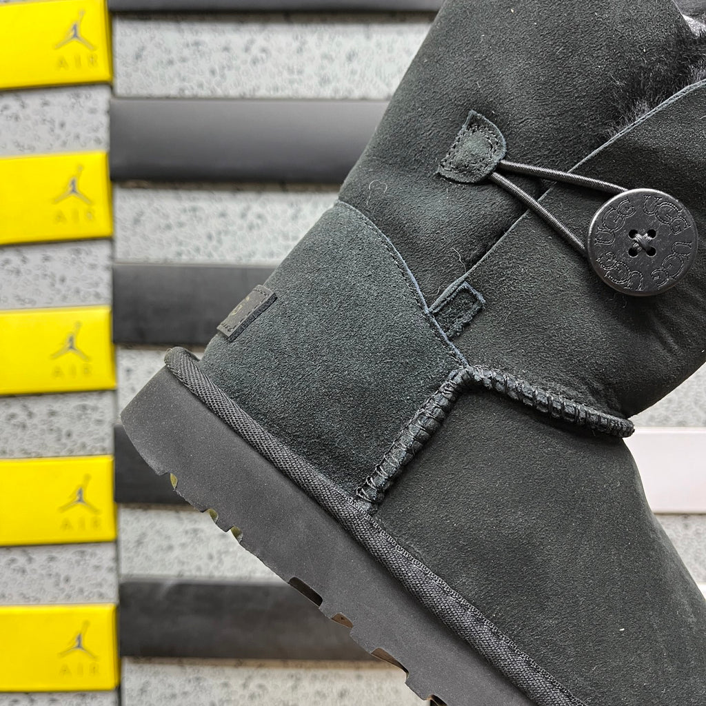 UGG Snow Boots 1016226 | Black | Sizes 35-40