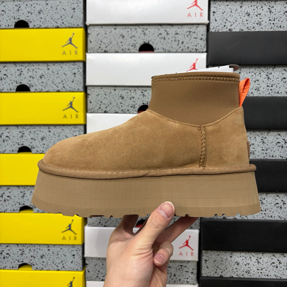 UGG Dip Boot 8170 | Brown | EU Sizes 35–40