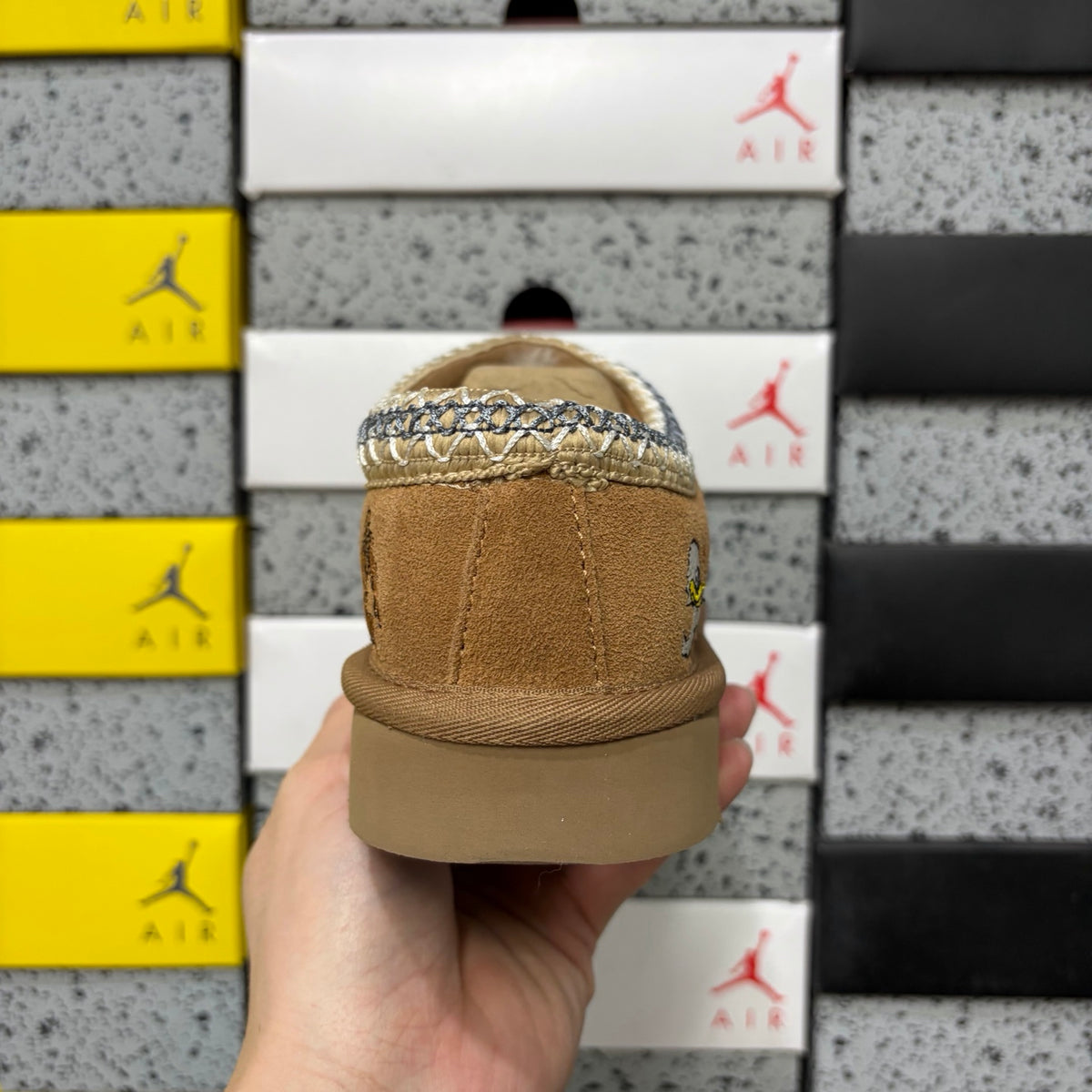 UGG Embroidered Flat Boot 2553 | Chestnut | EU Sizes 36–45