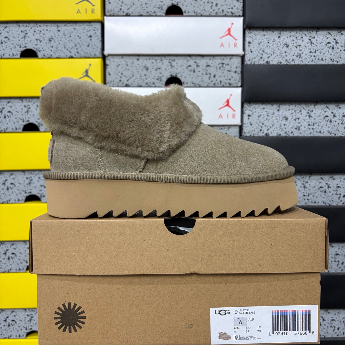 UGG Platform Boot W1166733 | Brown | EU Sizes 35–40