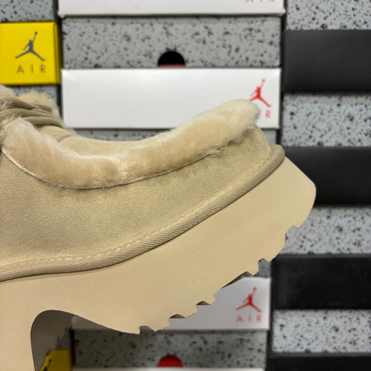 UGG Esme Slipper W1171532 | Sand | EU Sizes 35–40