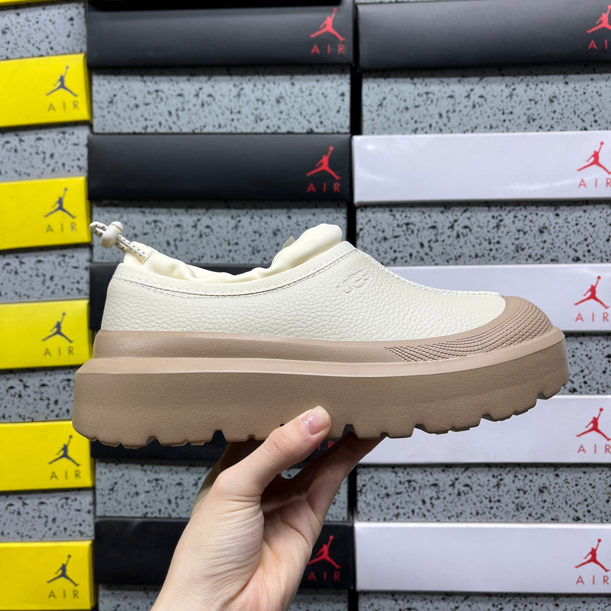 UGG Snow Boots Style 1158351 | White Leather | EU Sizes 35–45