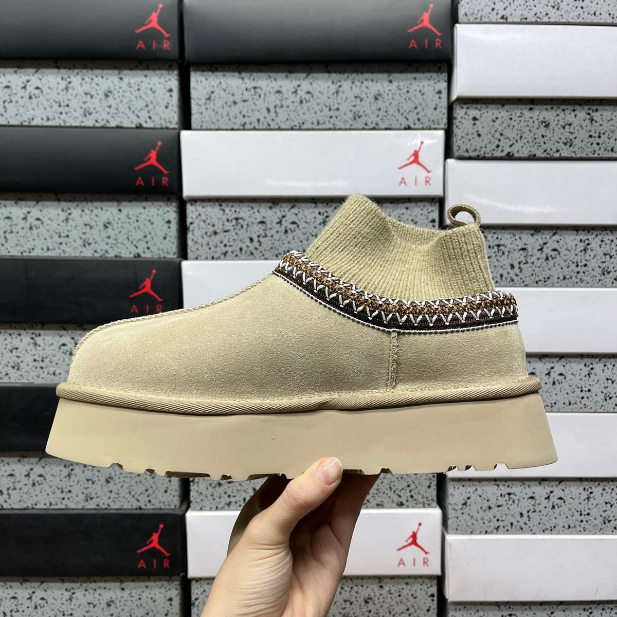 UGG Snow Boots 1122556 | Mustard | Sizes 35-41