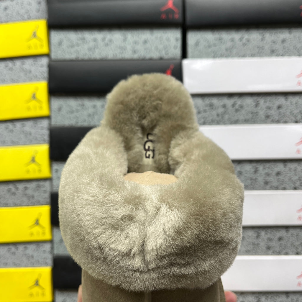 UGG Snow Boots 1122550 | Sand | Sizes 35-40