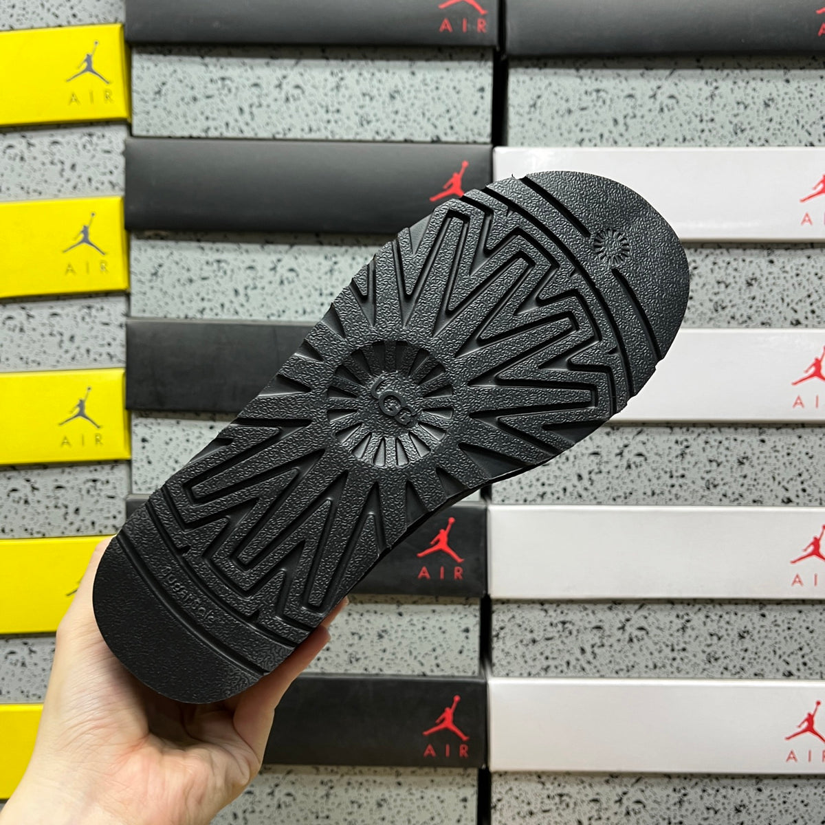 UGG Snow Boots 1016223 | Black | Sizes 35-40