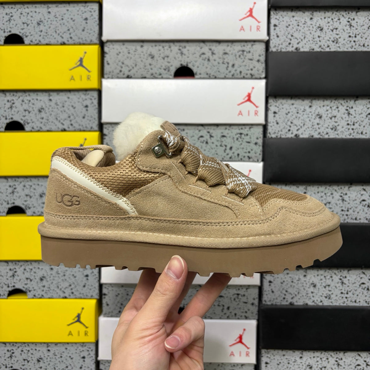 UGG Mele Low Sneaker 4032 | Sand | EU Sizes 35–44