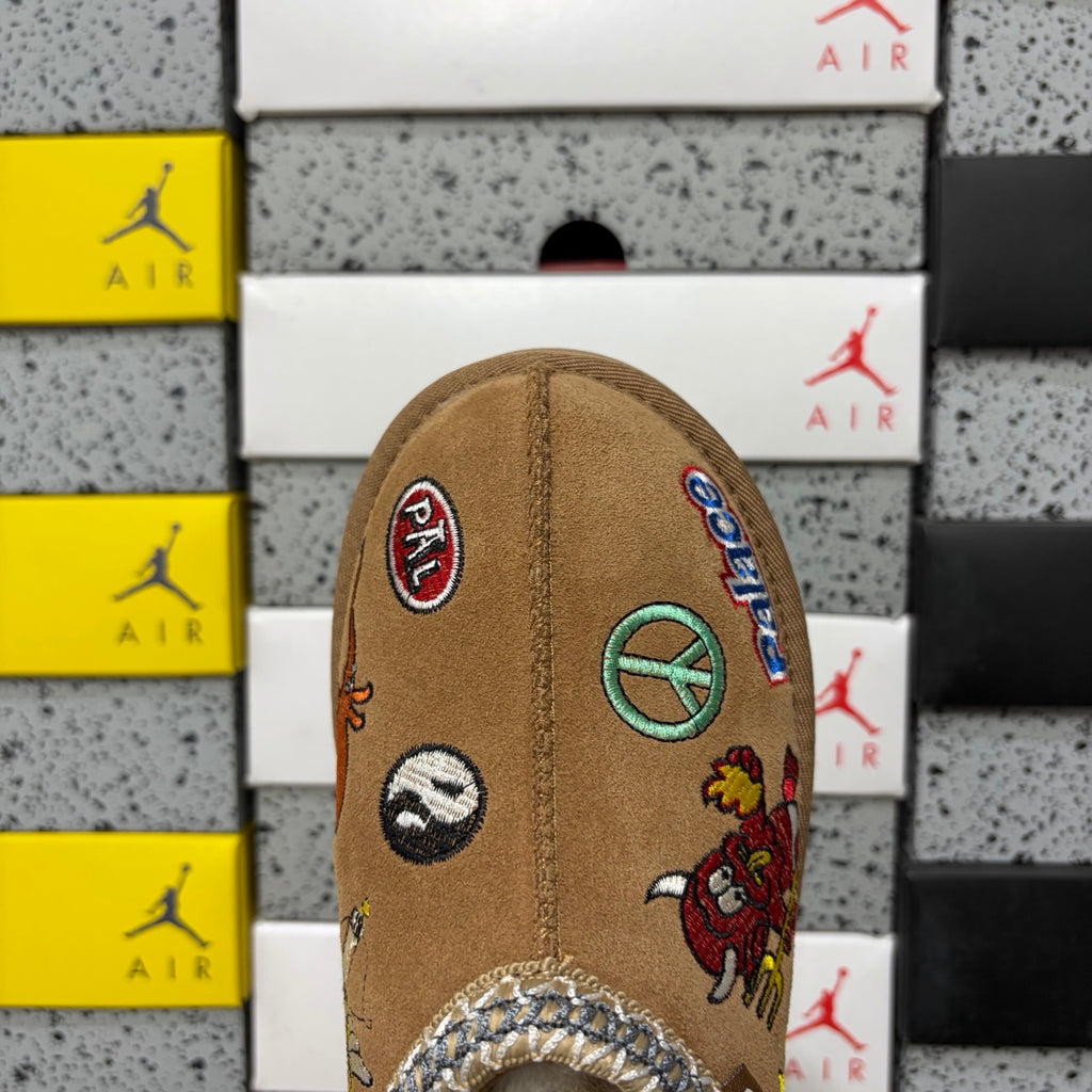 UGG Embroidered Flat Boot 2553 | Chestnut | EU Sizes 36–45