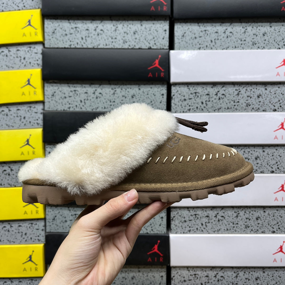 UGG Snow Boots Style 1180370 | Light Copper | EU Sizes 35–40