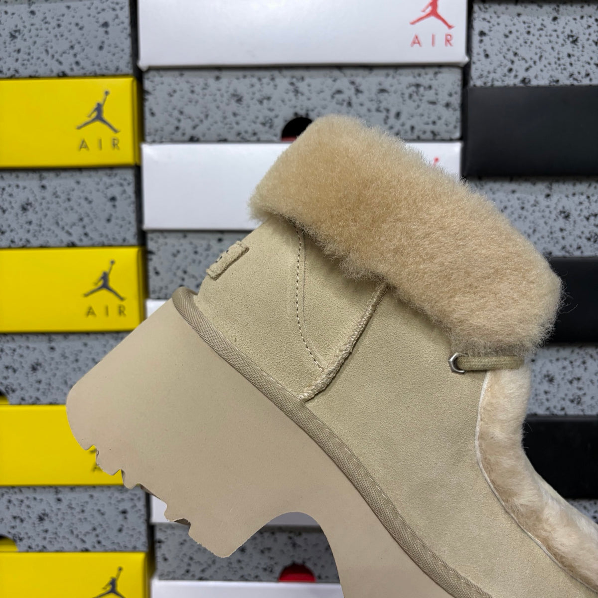 UGG Esme Slipper W1171532 | Sand | EU Sizes 35–40