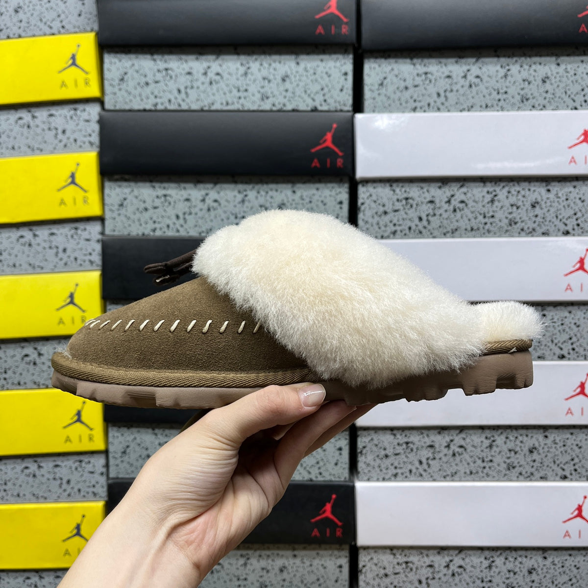 UGG Snow Boots Style 1180370 | Light Copper | EU Sizes 35–40