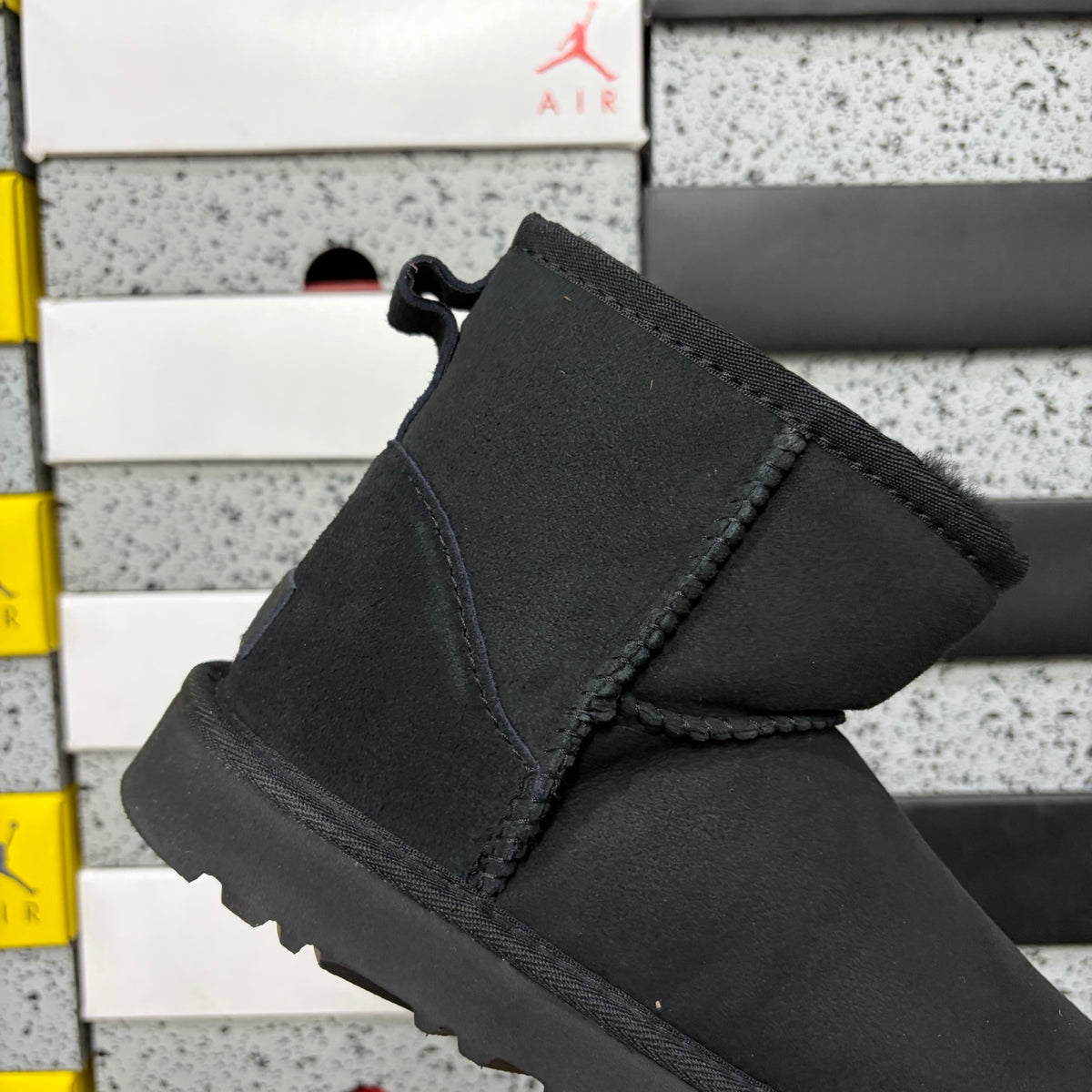 UGG Classic Mid-Calf Snow Boots 5854 6222 | Black | Sizes 35-44