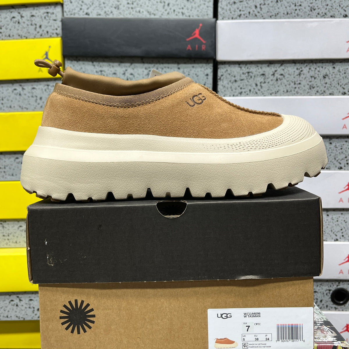 UGG Snow Boots Style 1144096 | Chestnut | EU Sizes 35–45