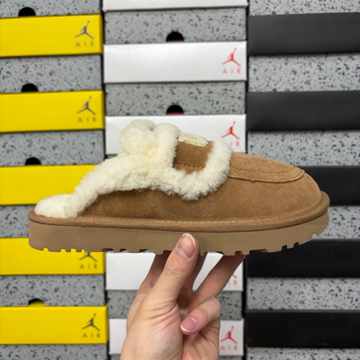 UGG Embroidered Half Slipper 5095 | Chestnut | EU Sizes 35–40