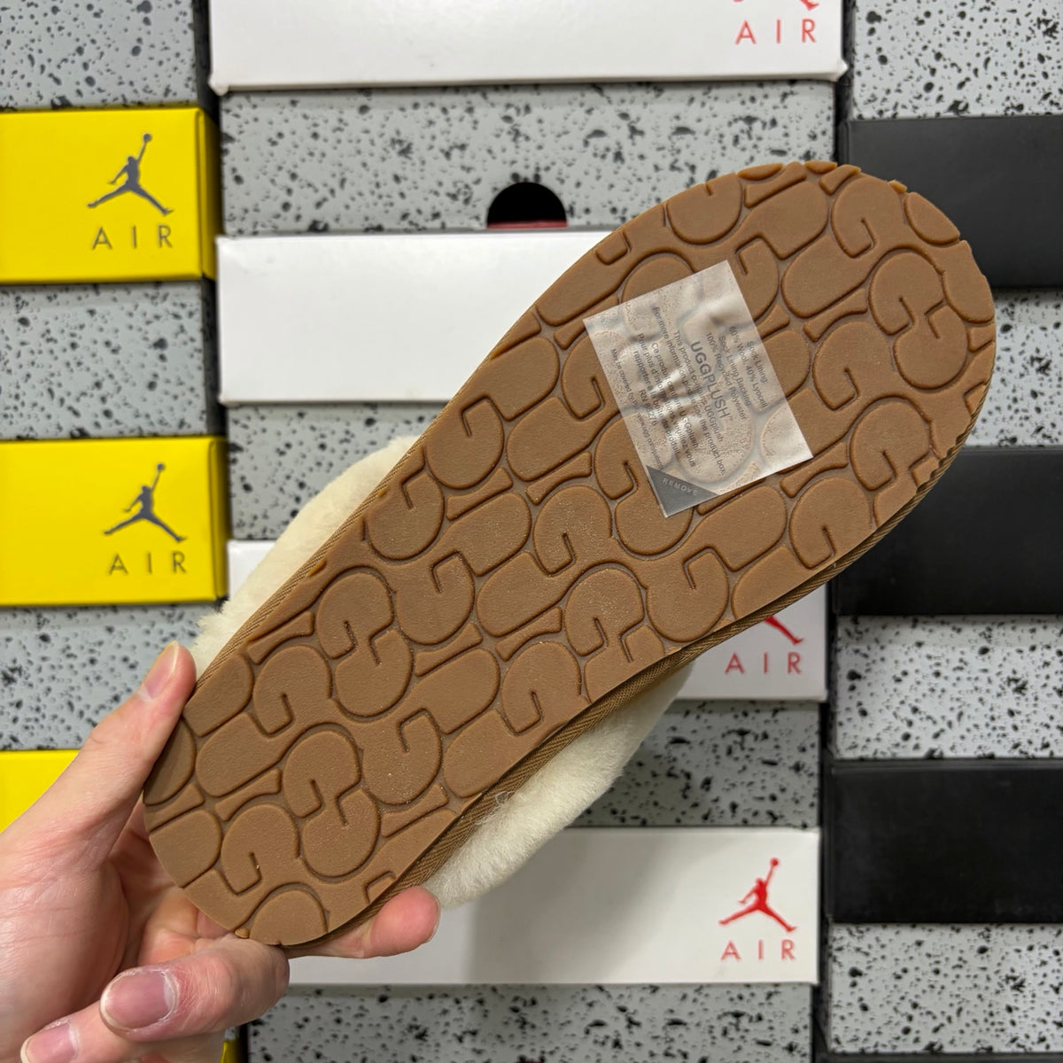 UGG Flat Slide Slipper 2550 | Chestnut | EU Sizes 35–40