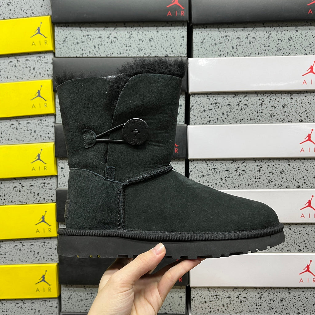 UGG Snow Boots 1016226 | Black | Sizes 35-40