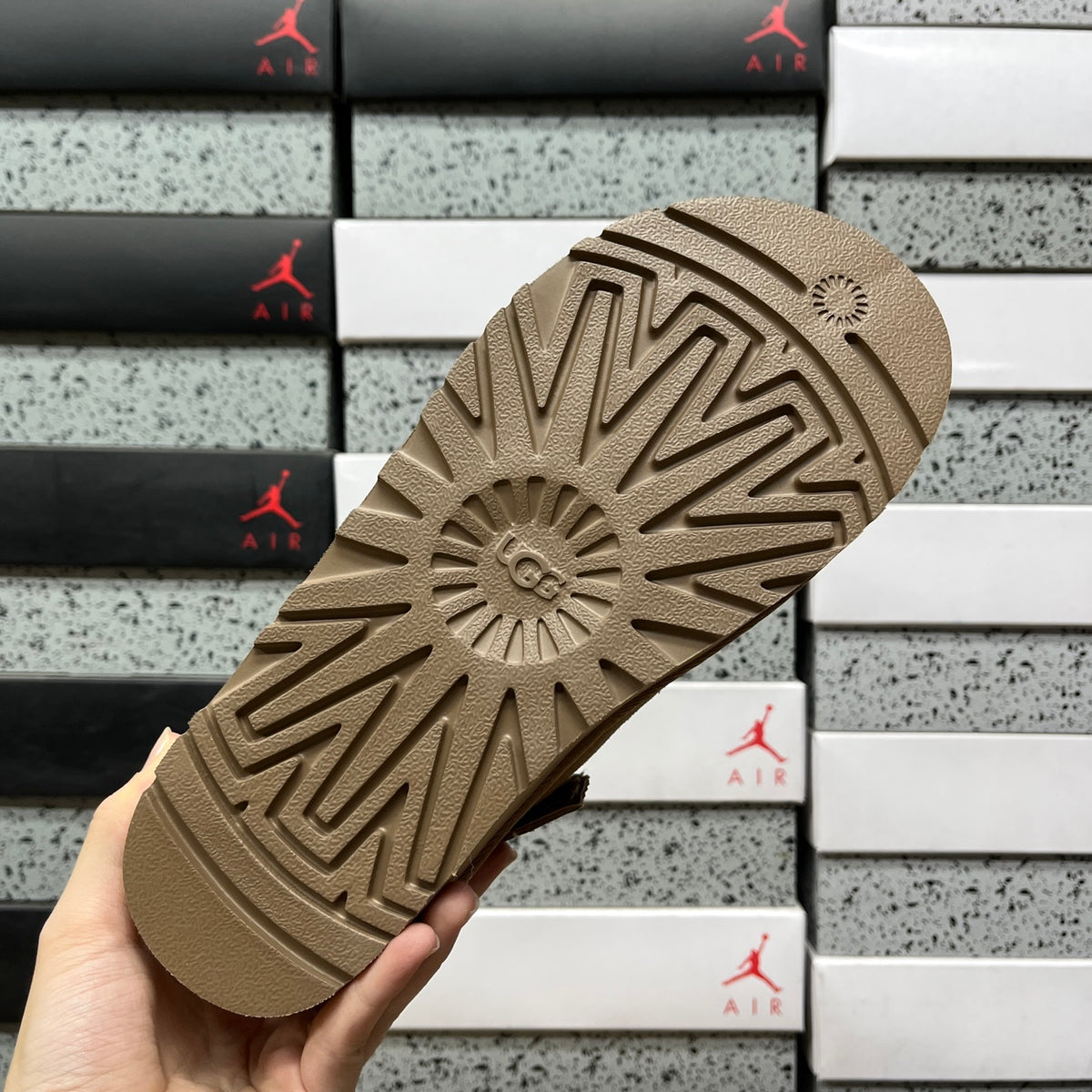UGG Snow Boots Style 1180251 | Chestnut | EU Sizes 35–40