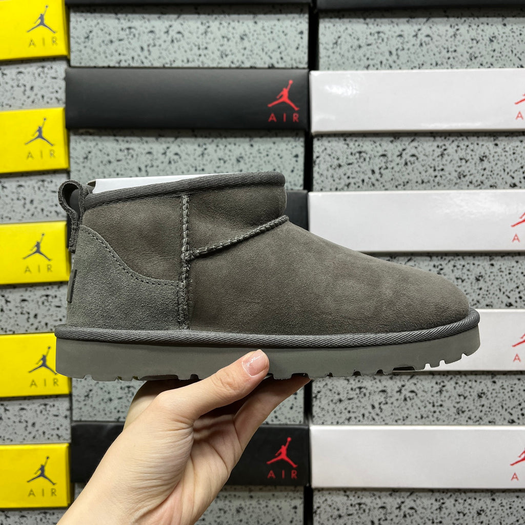 UGG Snow Boots 1116109 | Grey | Sizes 35-40