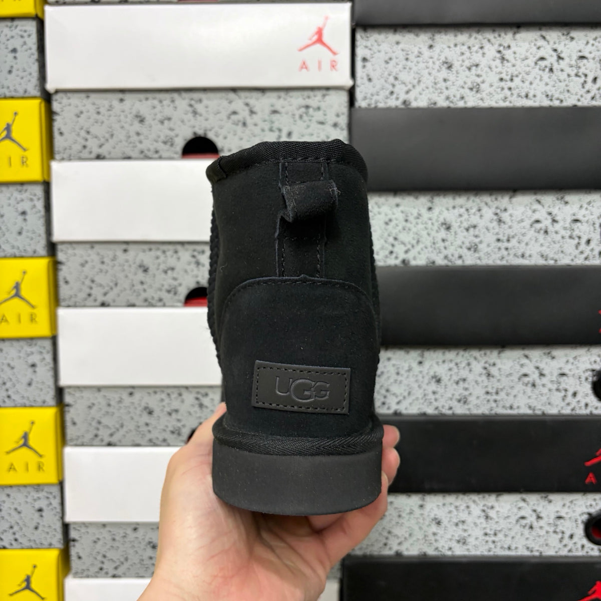 UGG Classic Mid-Calf Snow Boots 5854 6222 | Black | Sizes 35-44