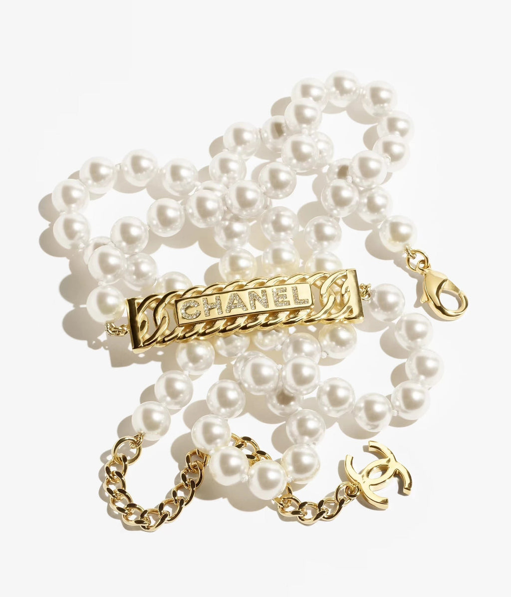 CHANEL 25S CHAIN BELT IN WHITE PEARL 615991